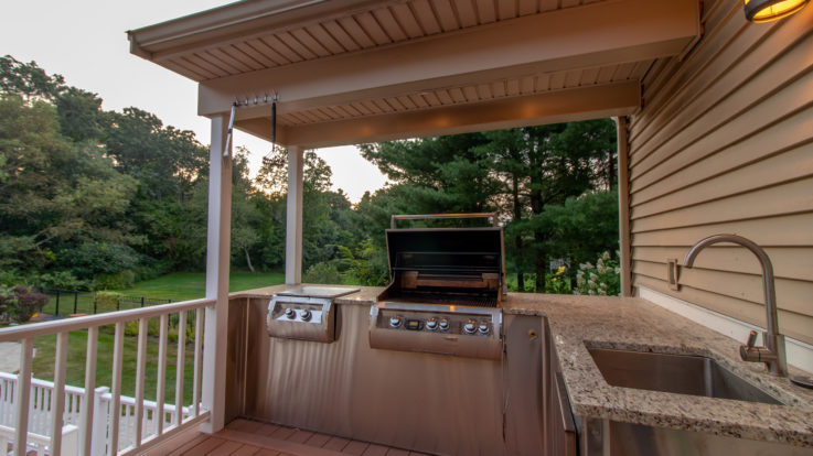 Granite is the Outdoor Kitchen Countertop Material of Choice — Here’s Why